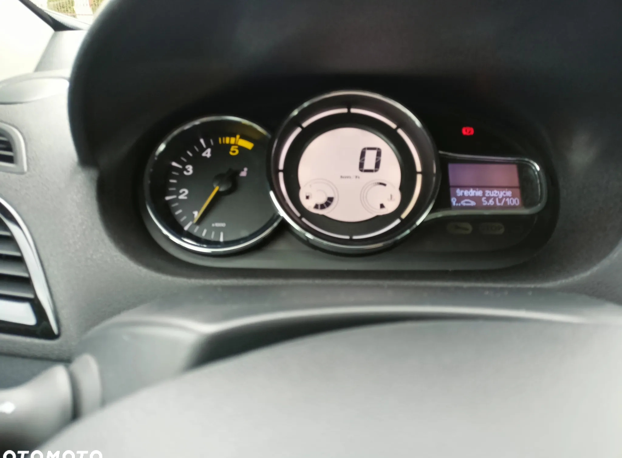 Renault Megane cena 32500 przebieg: 217500, rok produkcji 2014 z Niepołomice małe 529